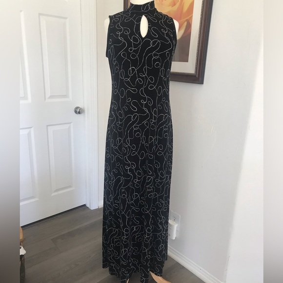 Ronni Nicole Dresses & Skirts - Sparkly Dress